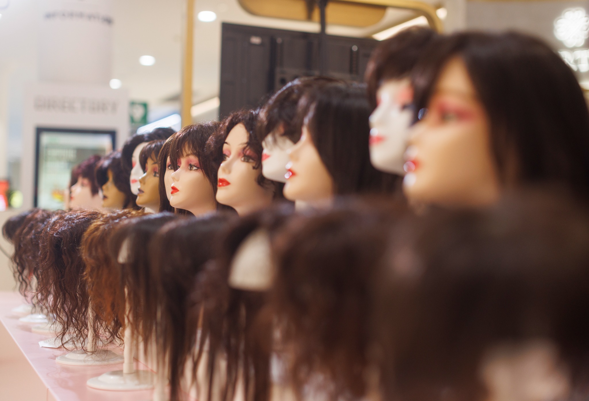 Blonde short wig display